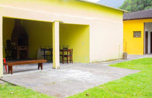 Casa Amarela, 3 Quartos , 15 camas, Acesso rápido às praias - Foto 3