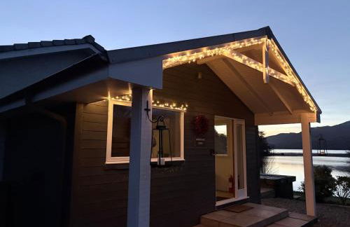 Ardeonaig Lodge with Hot Tub & Water Fronted Games room - Foto 9