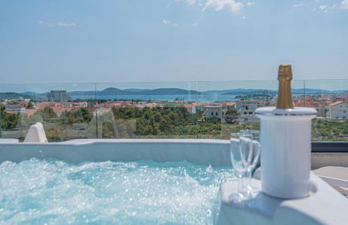 VILA VASILJ dein eigener Pool oder dein eigener Whirlpool mit Aussicht, dein Urlaub, deine Privatsphäre, deine Wahl - Photo 26