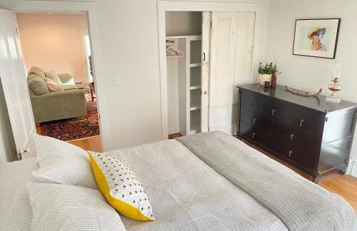 Duplex Farmhouse Rental Walk to Downtown - Foto 22