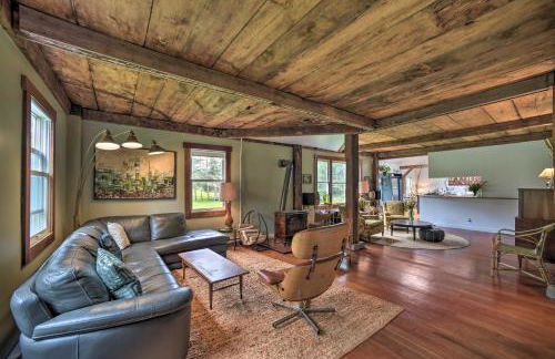 Game Room and Fire Pit Peaceful Catskills Farmhouse - Photo 11