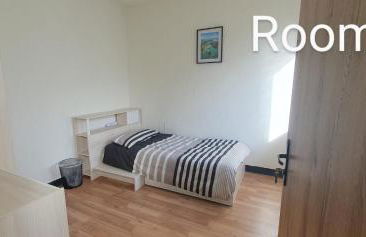 Zimmer 1 von 3 mit Gemeinschaftsbad-Küche, 30min Köln Messe Bahnhof, 5min Leverkusen Bahnhof Zentrum - Foto 1