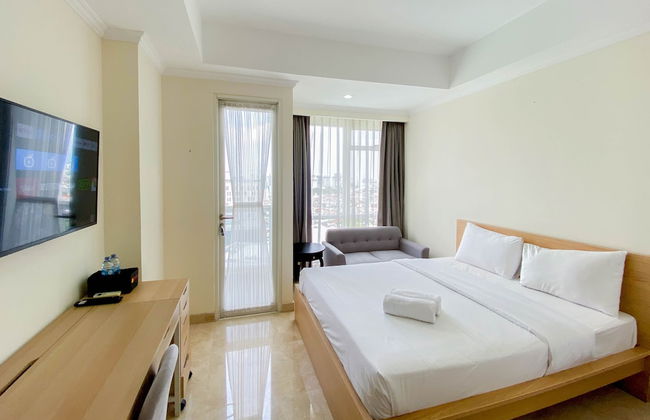 Modern Look Studio Room Menteng Park Apartment - Photo 1