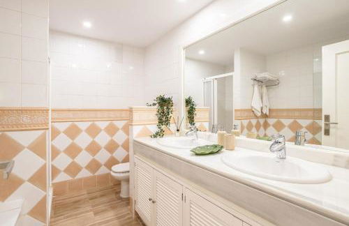 OleHolidays Bahia Marbella Vista Hermosa - Photo 8