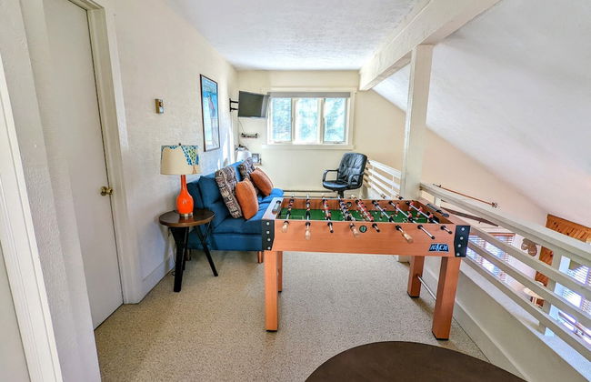 Alpine Allure by Avantstay Indoor Hot Tub, Game Loft, Enclosed Deck - Foto 17