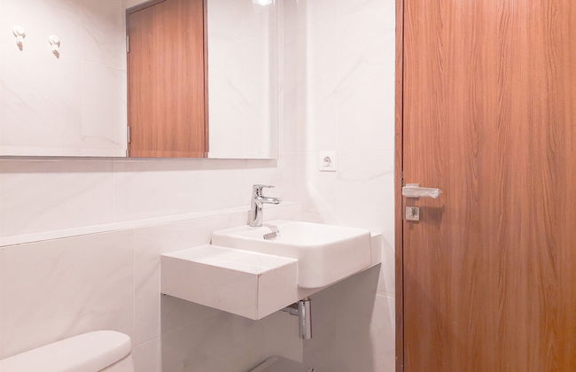 Good Place And Comfy Studio Apartment At The Smith Alam Sutera - Foto 15