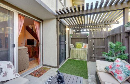 Lovely Concord Townhome Retreat with Community Pool! - Foto 23