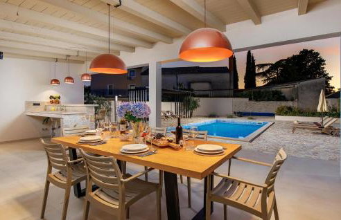 Awesome Home In Kanfanar - Foto 17