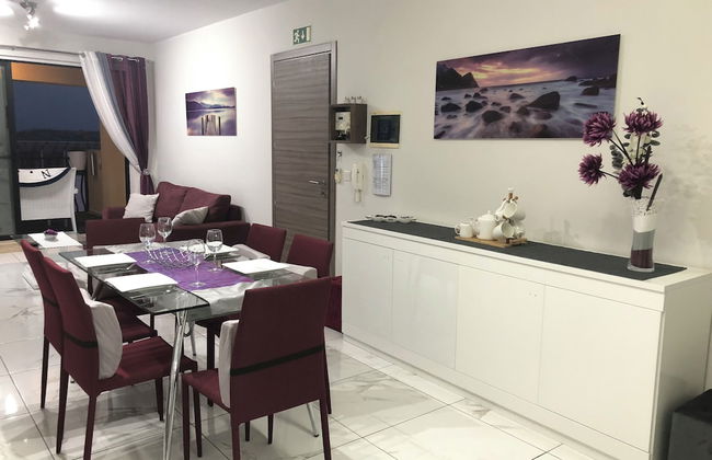 Sea View 2 Bed Apartment Close to Beach - Photo 49