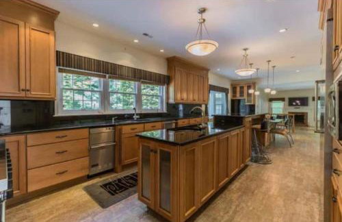 5 Bedrooms Indoor Pool Huge Yard - Foto 5