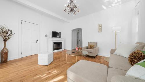 Quiet Retreat 10 Min to NYC Train & free Parking - Photo 3