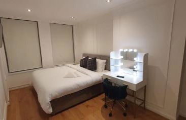 Luxurious Flat 19min from London, 7min to station - Photo 18