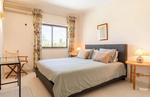 Central Cascais Apartment with private parking - Foto 16