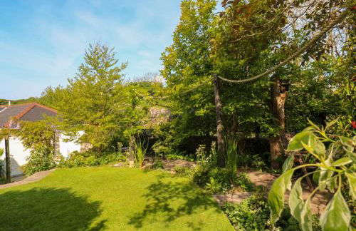 Little Acorns - Photo 39