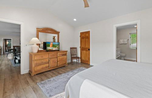 Lakefront Escape Sleep 12 Dock Hot Tub Pool Grill - Foto 23