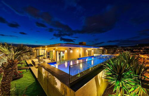 Sky Pool Penthouse with a huge heated private pool - Foto 1
