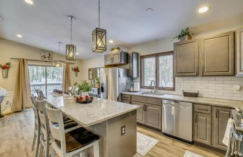 Newly Renovated! Peaceful Saylorsburg Home - Photo 10