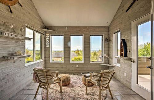 Chic Coos Bay Home with Pacific Ocean Views! - Foto 7