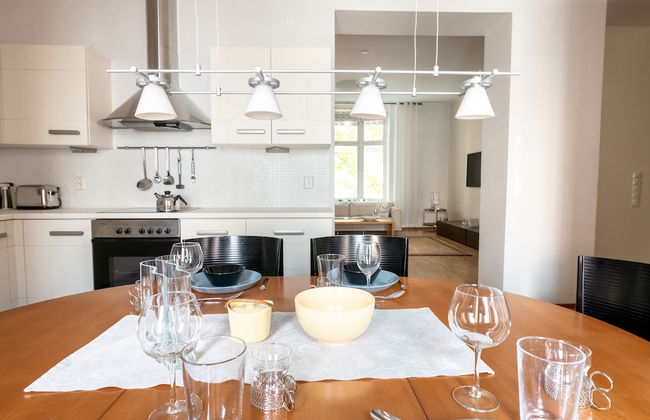 2ndhomes Deluxe 2BR Apt w Sauna&Balcony - Foto 16