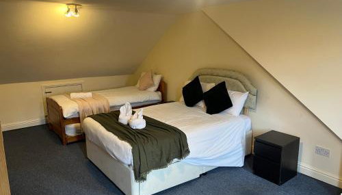 Super King Bed Suite, Executive office, fast WiFi, free parking - Foto 5