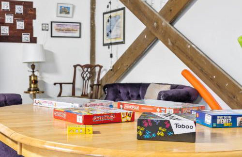 Bombastic Home - Steps to Beach - GameRm - Hot Tub - Pet Friendly - Foto 43