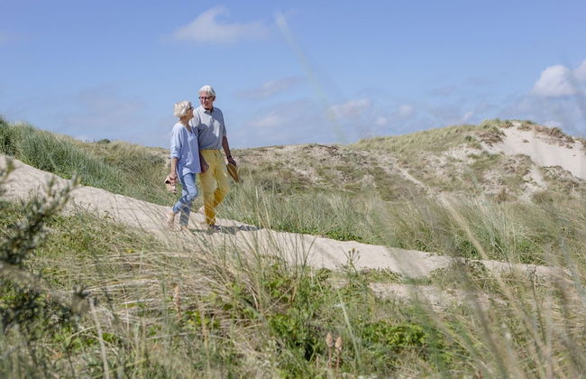 Kijkduin Chalet Near Beach - Photo 29