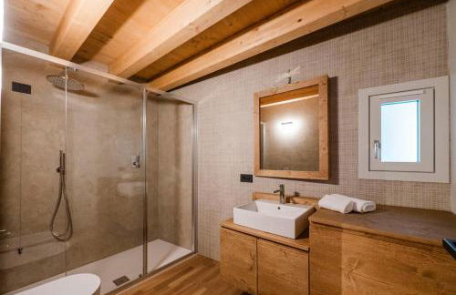 DALANIA MOUNTAIN APARTMENTS - Photo 127