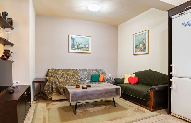 Welcoming Apartment in Venerato With Garden - Photo 13