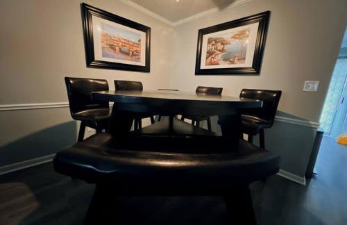 Recently Renovated Condo! - Foto 8