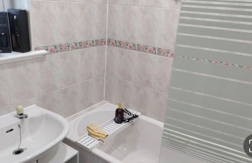 Entire Immaculate 3 Bedrooms House in Blackburn Weekend Away - Foto 14