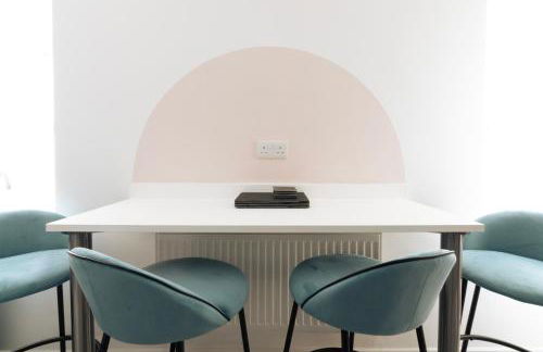 Luxury Breakfast at Tiffany's with FREE PARKING by Prescott Apartments - Foto 8