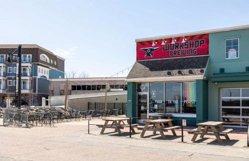 Top of The Peak: Downtown Gem! Steps to Beach - Foto 40