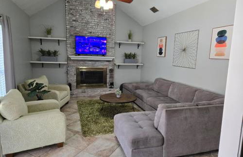 The University of South Alabama Poolside Getaway 'Veteran Own Business ' - Foto 4