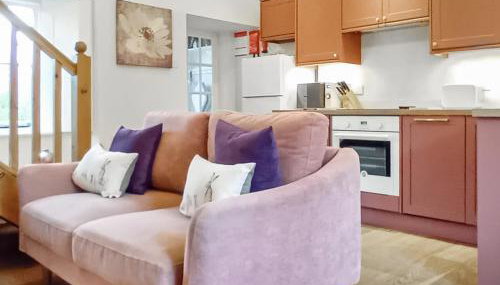 School Cottage - Photo 3