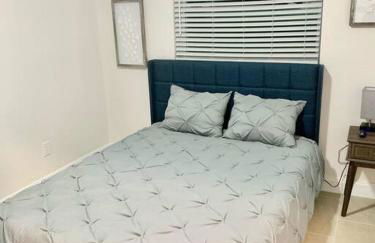 Home in West Palm Beach with Heated Pool - Foto 11