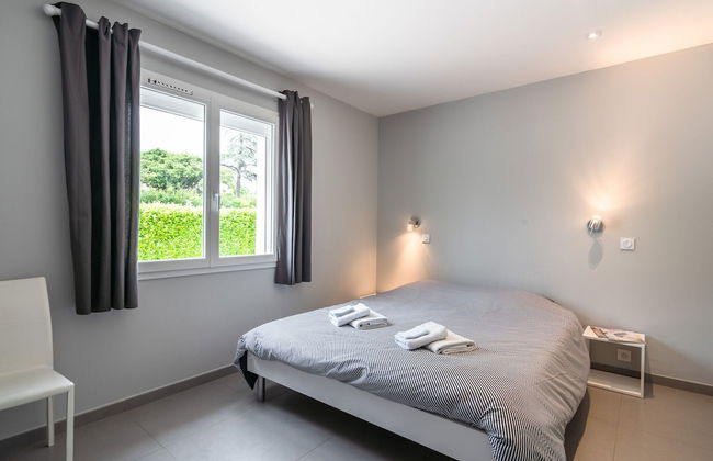 Villa w/ Palm Trees & Pool - Foto 9