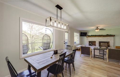 24-Acre Cottage with Hot Tub about 10 Mi to Blowing Rock - Foto 6