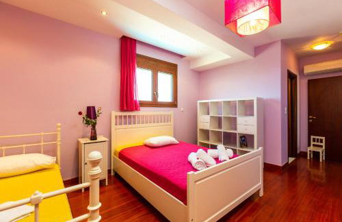 Newly Renovated Villa 4 Seasons with BBQ, private pool, ping pong and football table - Foto 65