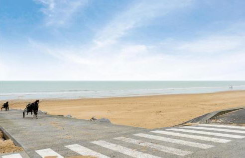 2 Bedroom Cozy Home In Jullouville - Foto 24