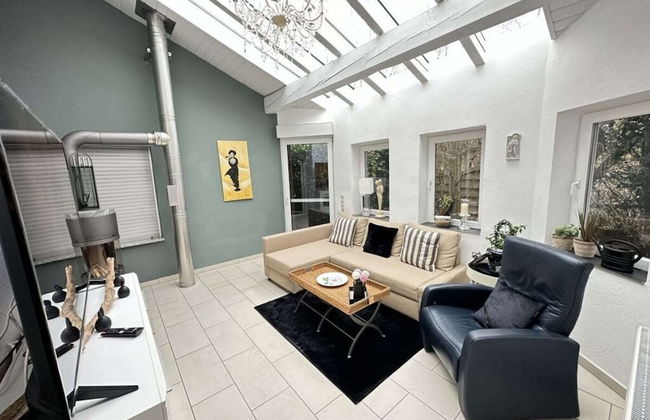 Milan Modern Retreat - Photo 10