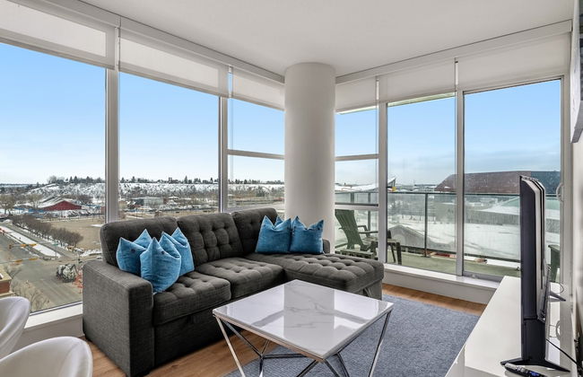 By Stampede Free Parking Banff Pass Wine More - Photo 72