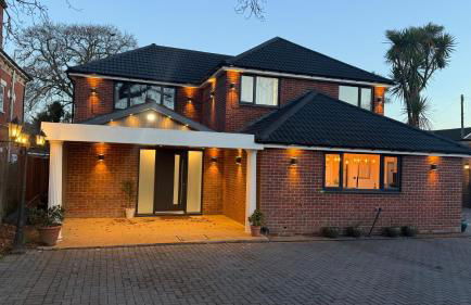 Lux 7 Bedroom residence - Photo 2