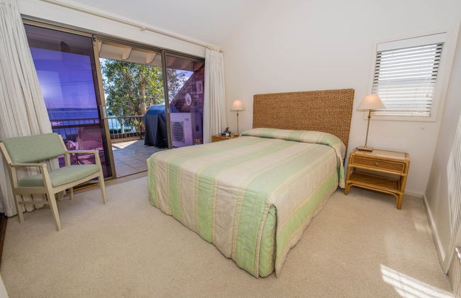 A Yachtsmans Rest Unit 4, 37 Victoria Parade - Photo 2