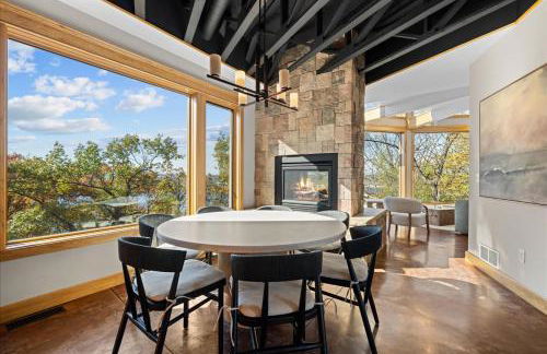 Family Lake Retreat Private Beach Dock Views - Foto 2