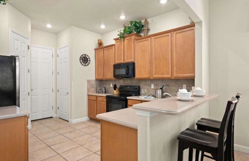5BR home w private heated pool - Foto 14
