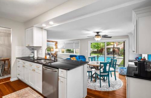 4 Bedroom Pool and Hot Tub Home Near Cleveland - Photo 32