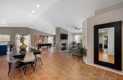 Desert Bliss Paradise - Arcade, Casino, Play Area ,Pool , Hot tub - Foto 8