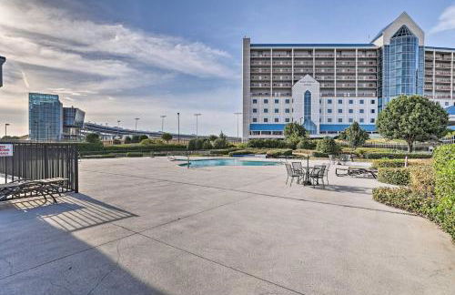 Shop and Dine Fort Worth Condo with Racetrack Views! - Photo 43