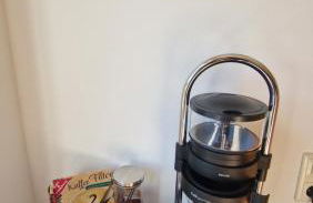 Große helle Ferienwohnung mit Balkon, ruhig gelegen mit guter Verkehrsanbindung - Foto 2