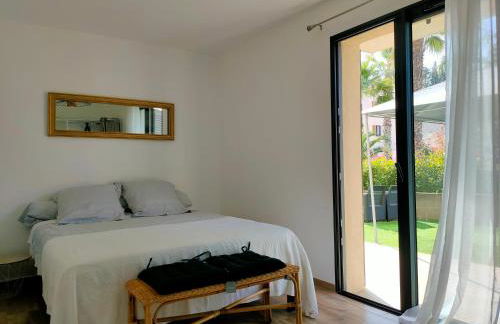 Jardin et 2 chambres centre St Florent - Foto 9